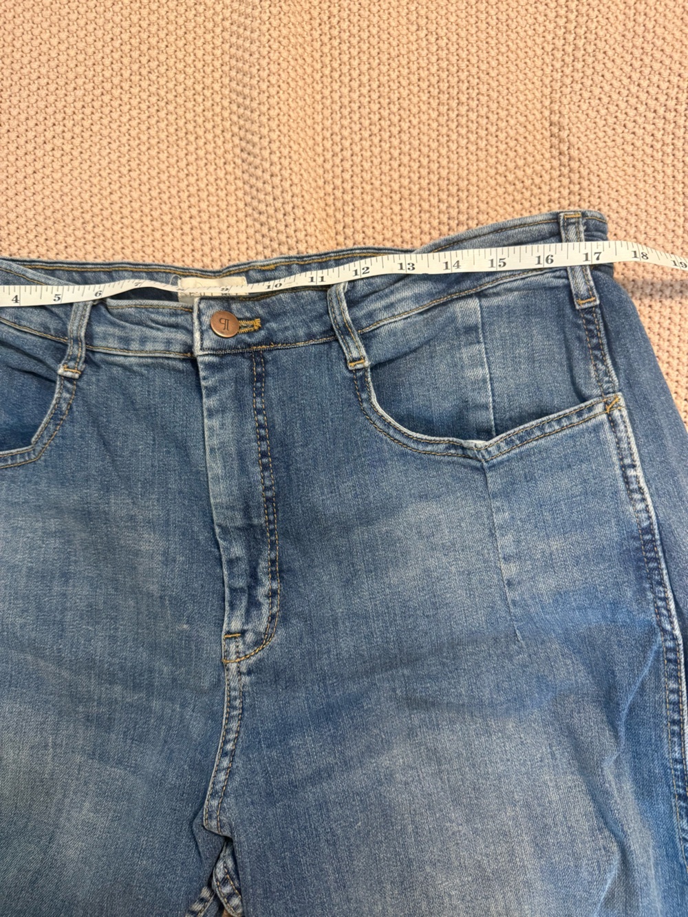 Pilcro Anthropologie Kenna Mid Rise Barrel Denim Jeans in Blue Wash 33 - Picture 10 of 13